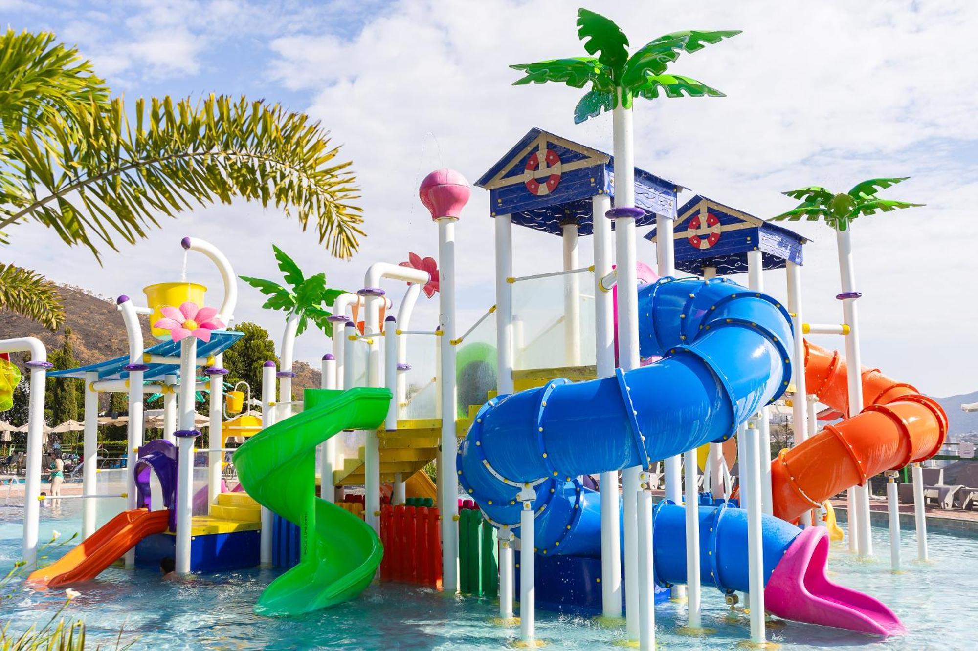 Hotel Golden Park All Inclusive Pocos De Caldas By Nacional Inn المظهر الخارجي الصورة Splash Island