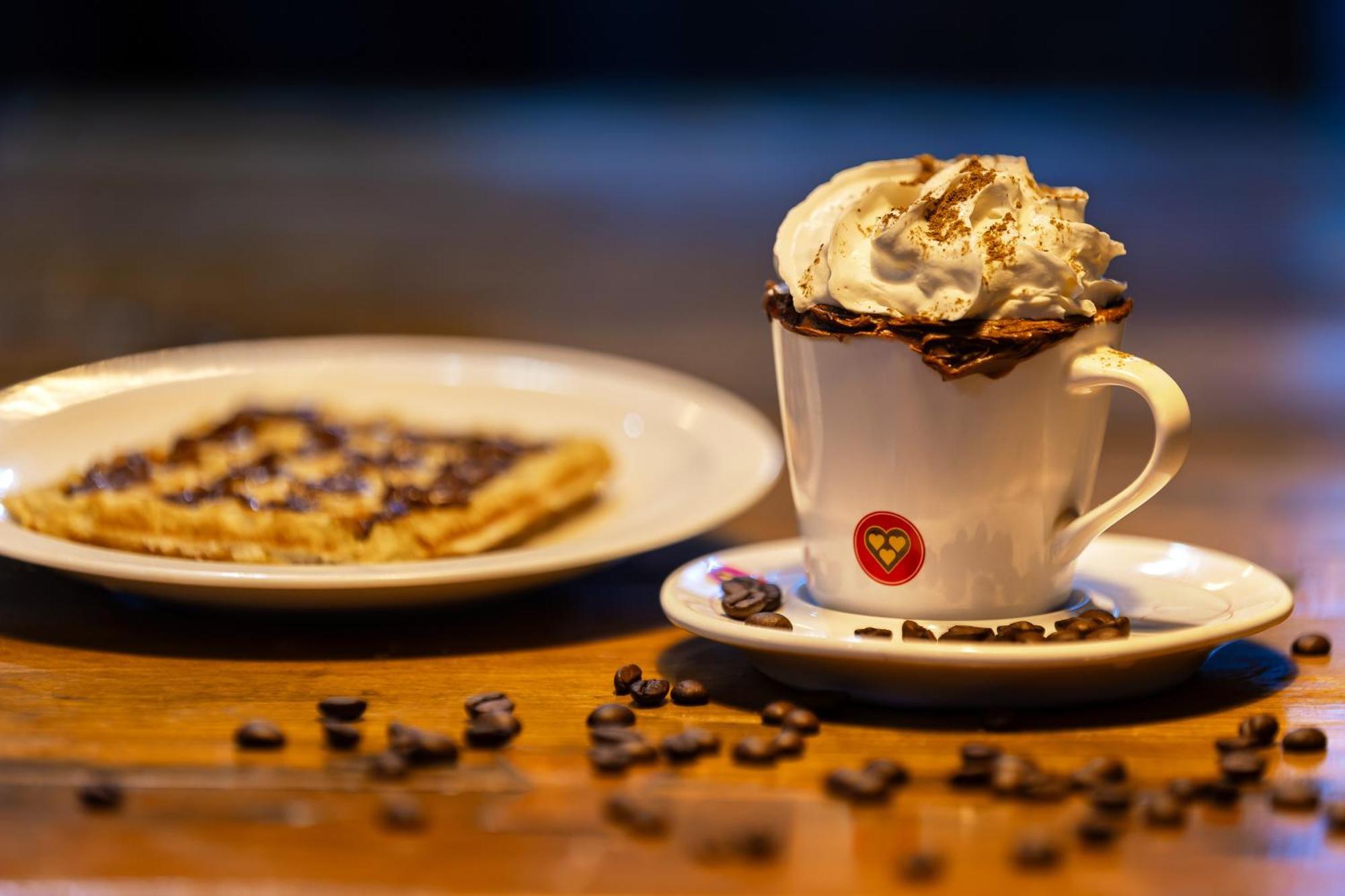 Hotel Golden Park All Inclusive Pocos De Caldas By Nacional Inn المظهر الخارجي الصورة A cup of coffee