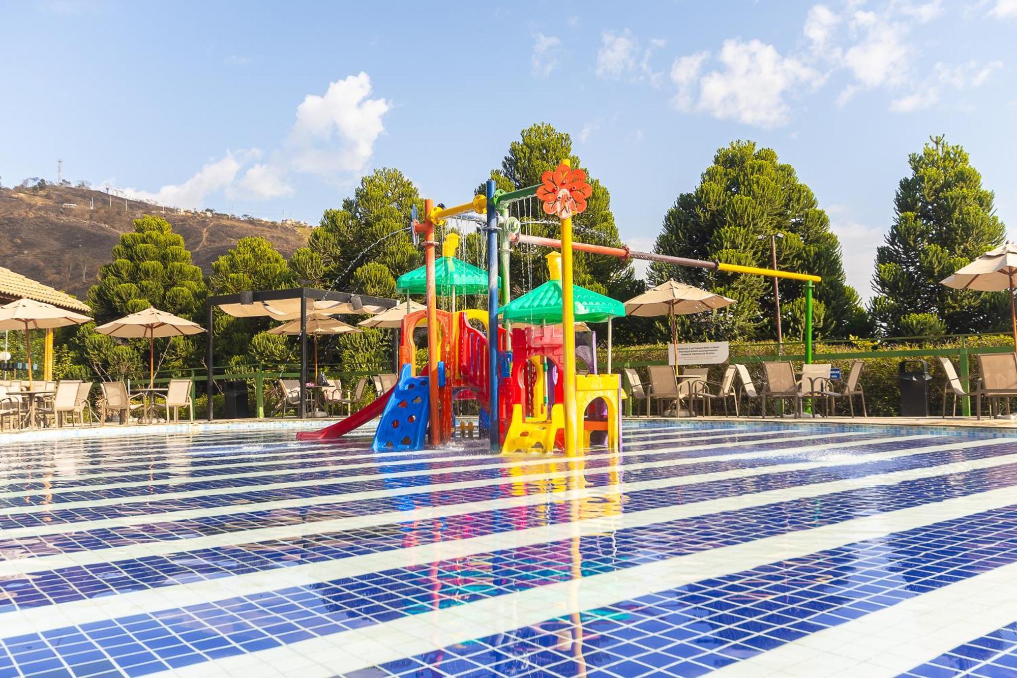 Hotel Golden Park All Inclusive Pocos De Caldas By Nacional Inn المظهر الخارجي الصورة The swimming pool at the resort