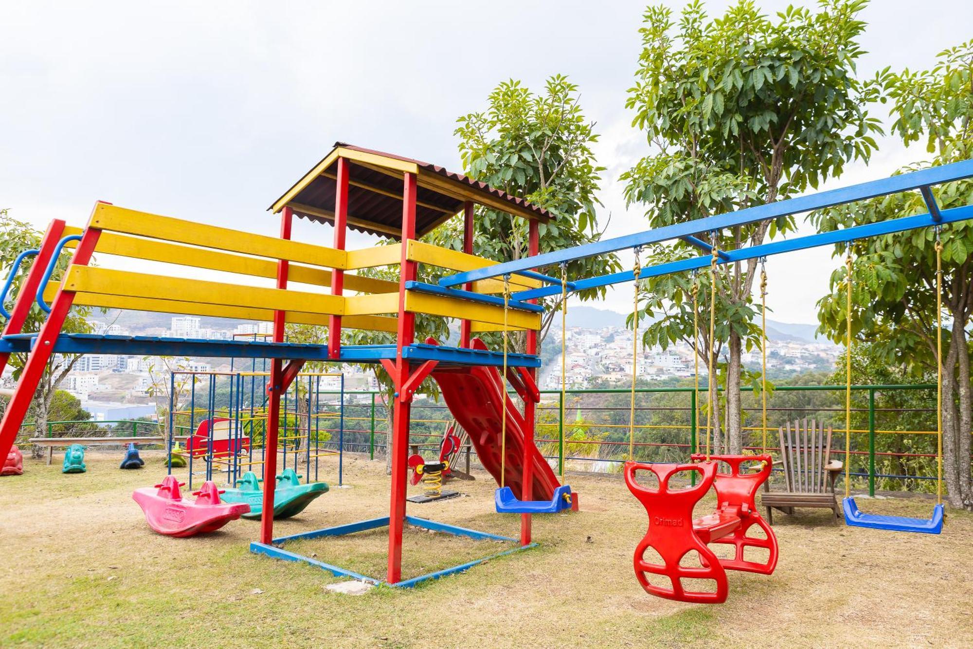 Hotel Golden Park All Inclusive Pocos De Caldas By Nacional Inn المظهر الخارجي الصورة Playground at the park