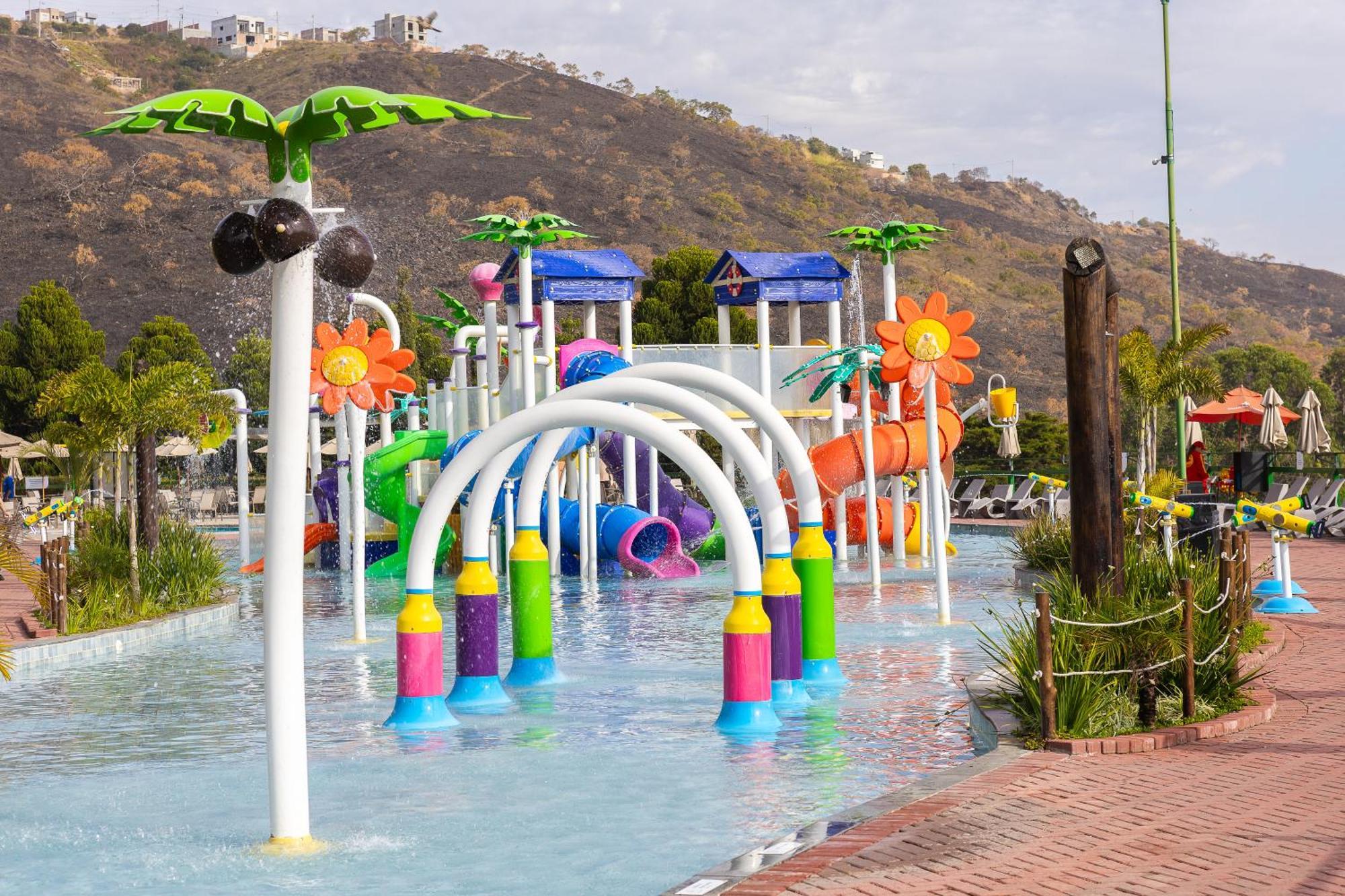 Hotel Golden Park All Inclusive Pocos De Caldas By Nacional Inn المظهر الخارجي الصورة Splash Island