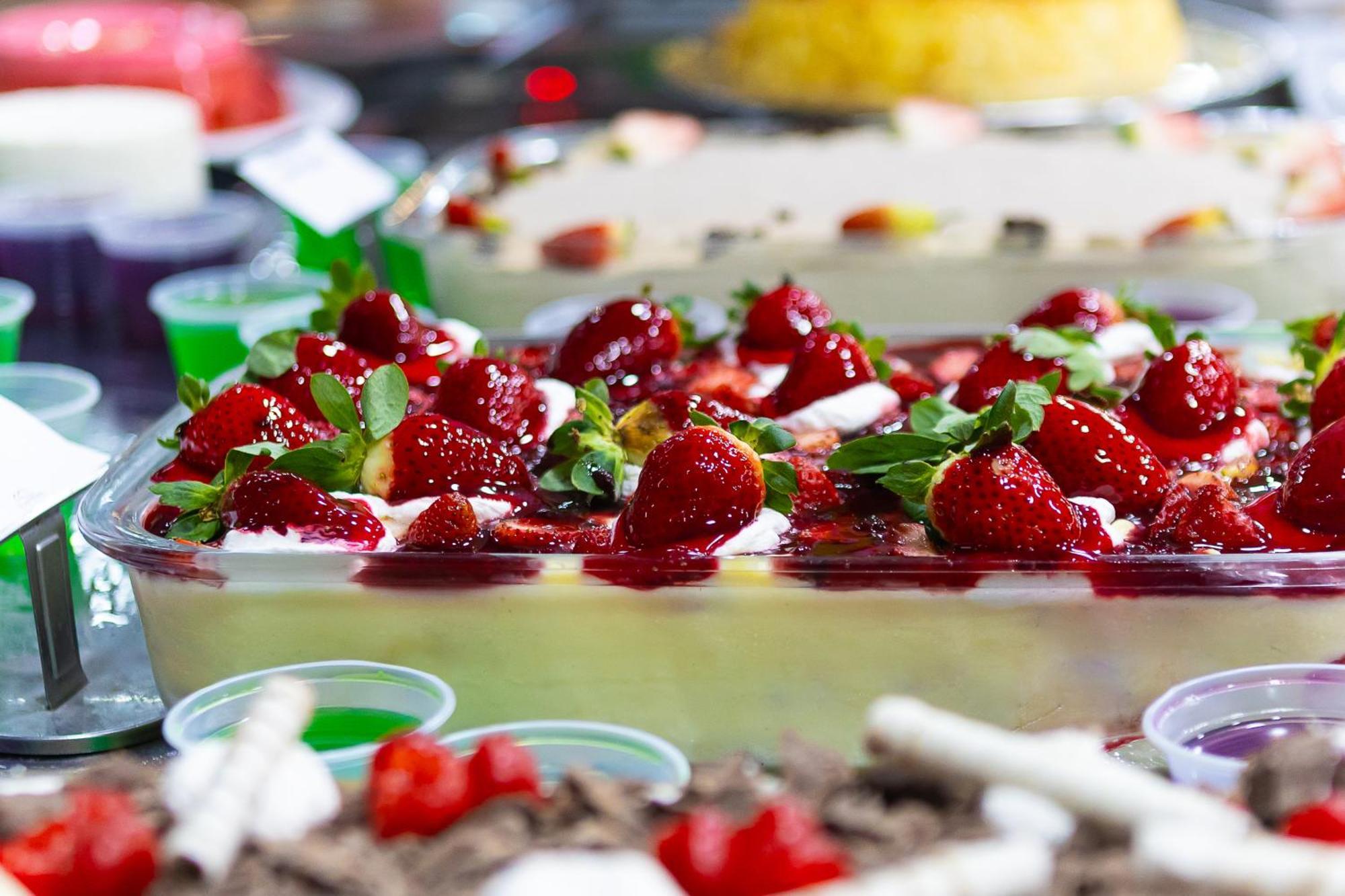Hotel Golden Park All Inclusive Pocos De Caldas By Nacional Inn المظهر الخارجي الصورة A strawberry parfait